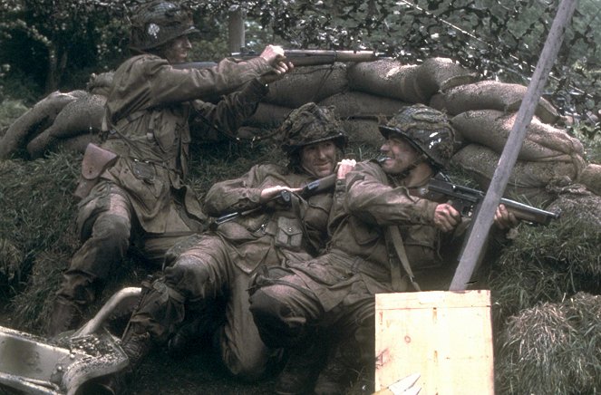 Band Of Brothers - Wir waren wie Brüder - Der erste Tag - Filmfotos - Damian Lewis, Scott Grimes, Frank John Hughes