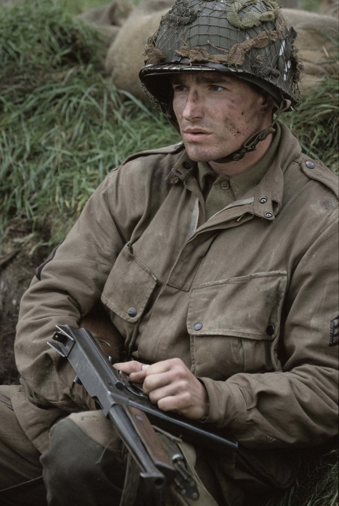 Taistelutoverit - Normandia - Kuvat elokuvasta - Frank John Hughes