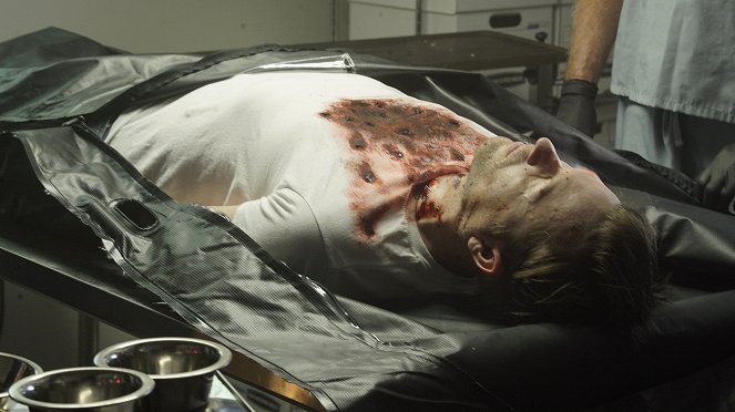 Homicide Hunter - Dem Mörder auf der Spur - Season 9 - Verstrickt in Schuld und Trauer - Filmfotos