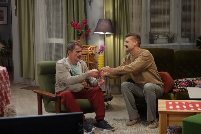 Susedia - Season 9 - Najkrajšia bytovka - Z filmu - Peter Marcin, Andy Kraus