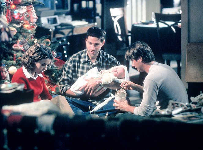 Party of Five - One Christmas, to Go - Photos