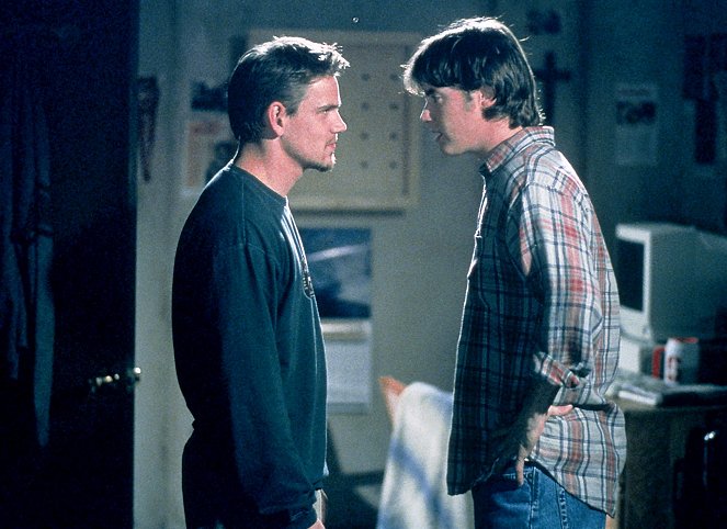 Party of Five - Season 5 - Stand by Me - Photos