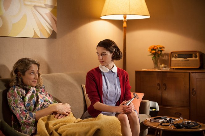 Call the Midwife - Episode 8 - Photos - Michelle Duncan, Jessica Raine