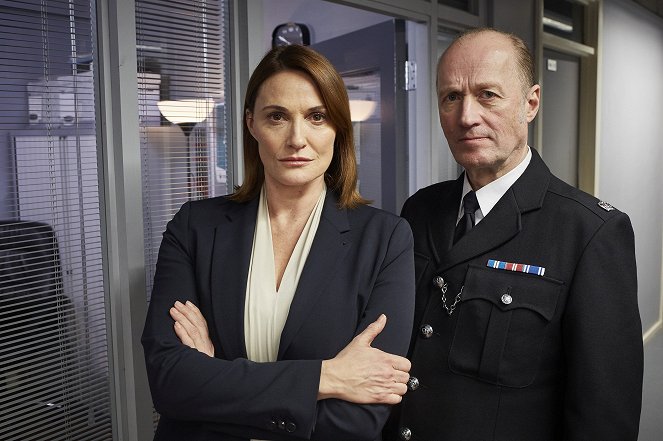 Bancroft - Episode 1 - Promoción - Sarah Parish