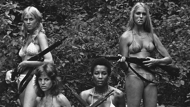 Machete Maidens Unleashed! - Filmfotos