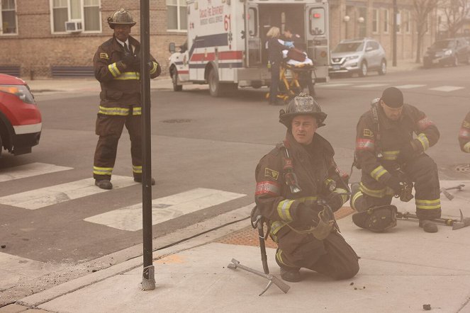 Chicago Fire - What Comes Next - Van film