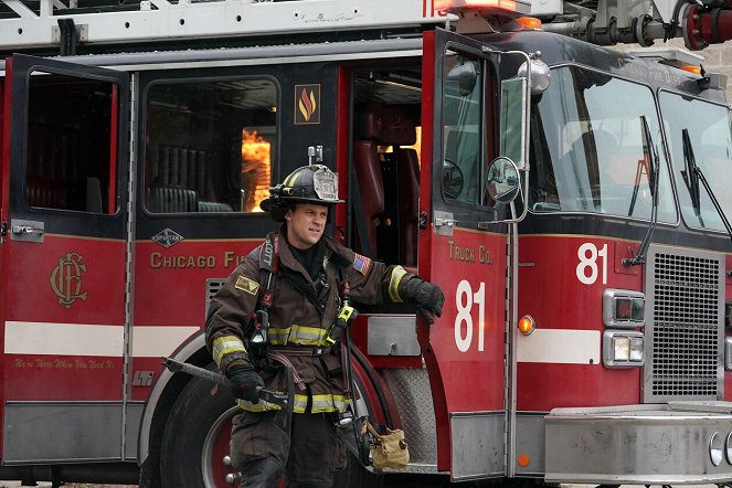 Chicago Fire - A White-Knuckle Panic - Van film - Jesse Spencer