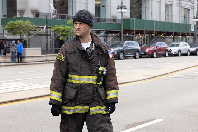 Chicago Fire - Nikt nie ocalał - Z filmu - Jesse Spencer