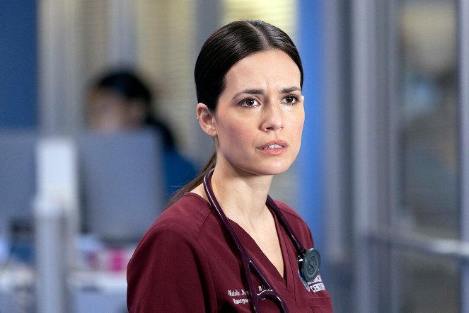 Chicago Med - What a Tangled Web We Weave - Do filme - Torrey DeVitto