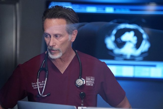 Chicago Med - I Will Come to Save You - Film - Steven Weber