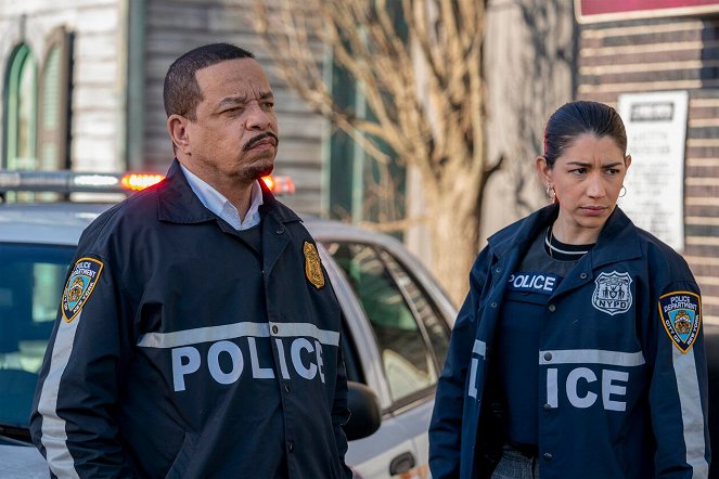 Law & Order: Special Victims Unit - Post-Graduate Psychopath - Van film - Ice-T