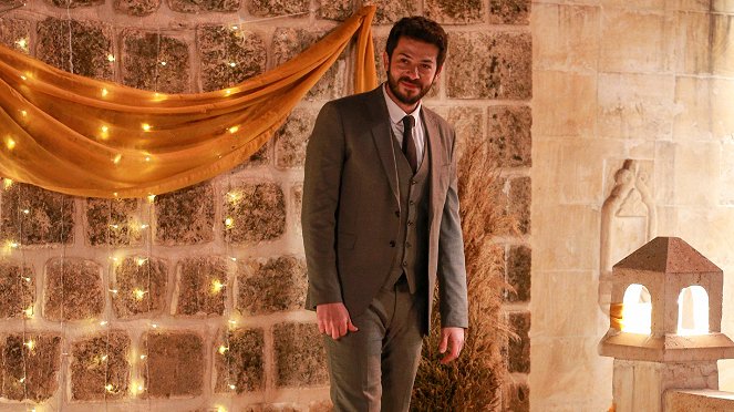 Hercai - Episode 24 - Filmfotos - Ahmet Tansu Taşanlar