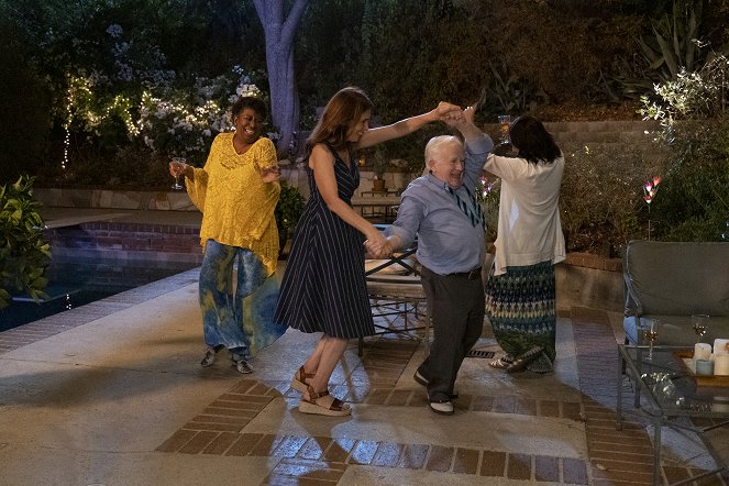 Special - Why Is No One Ready? - Photos - Carlease Burke, Jessica Hecht, Leslie Jordan