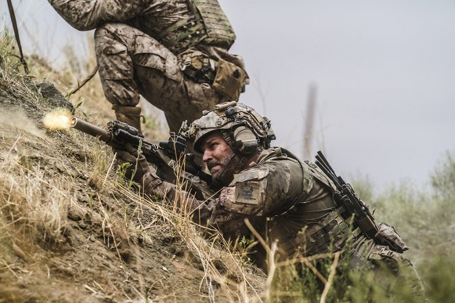 SEAL Team - Season 4 - Verlorene Brüder - Filmfotos - David Boreanaz