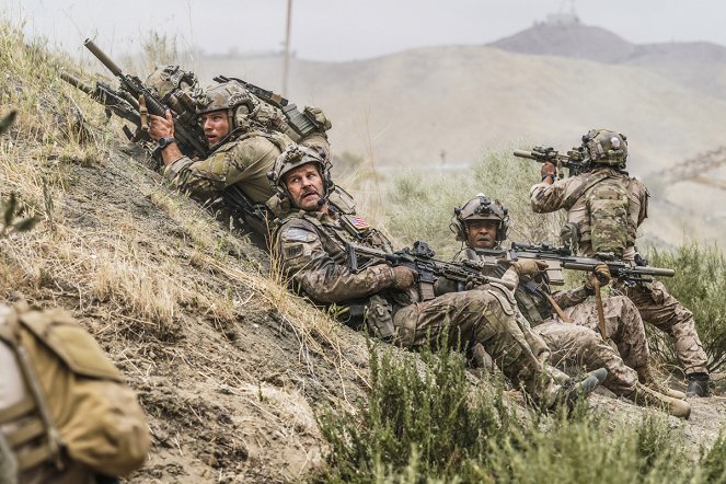 SEAL Team - Verlorene Brüder - Filmfotos - Max Thieriot, David Boreanaz, Mike Wade