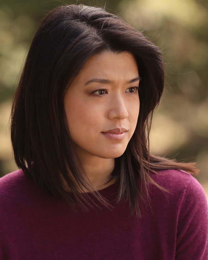 A Million Little Things - No One Is to Blame - Van film - Grace Park