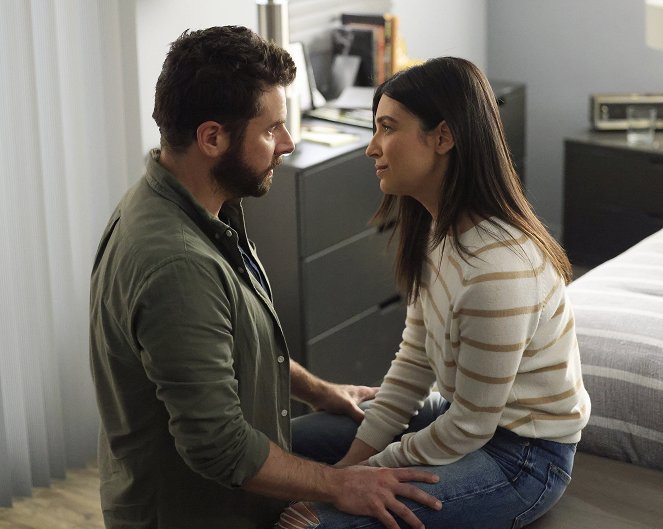 A Million Little Things - Season 3 - No One Is to Blame - Photos - James Roday Rodriguez, Floriana Lima