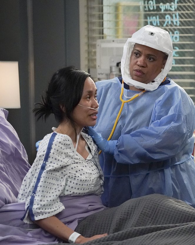 Grey's Anatomy - Season 17 - Someone Saved My Life Tonight - Van film - Chandra Wilson