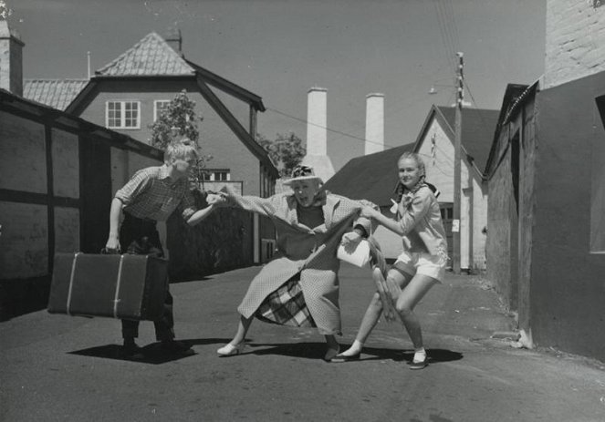 Far til fire på Bornholm - Filmfotos - Rudi Hansen