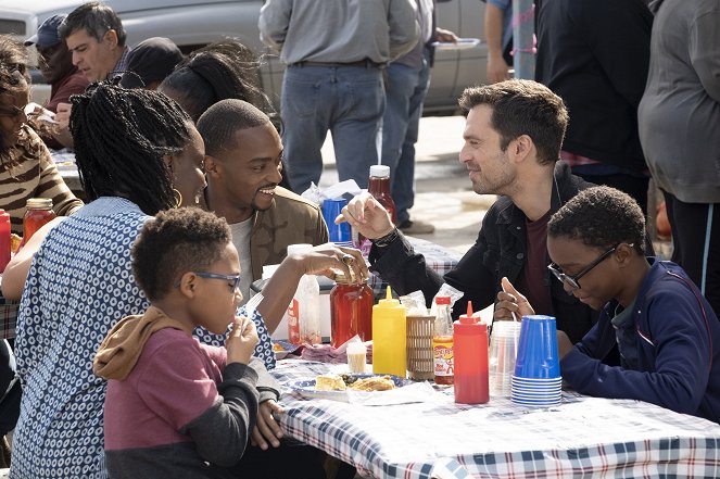 The Falcon and the Winter Soldier - One World, One People - Filmfotos - Adepero Oduye, Aaron Haynes, Anthony Mackie, Sebastian Stan, Chase River McGhee