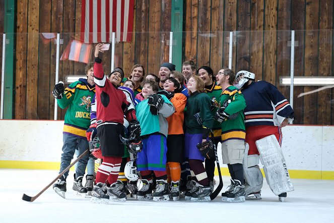 The Mighty Ducks: Game Changers - Spirit of the Ducks - Photos