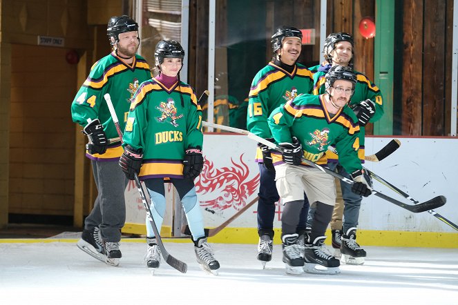 The Mighty Ducks: Game Changers - Spirit of the Ducks - Photos