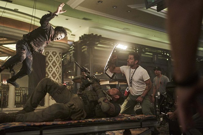 A halottak hadserege - Forgatási fotók - Dave Bautista, Zack Snyder