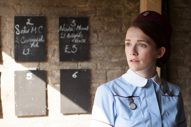 Call the Midwife - Episode 5 - Photos - Charlotte Ritchie