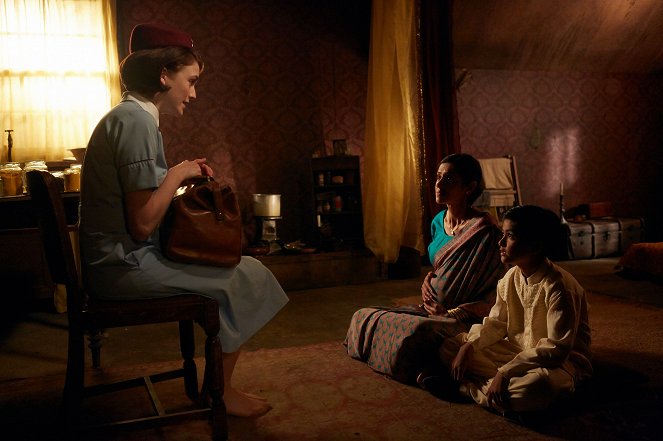 Call the Midwife - Episode 5 - Photos - Charlotte Ritchie, Manjinder Virk