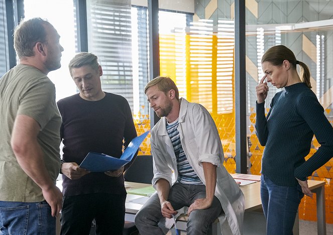 Specialisté - Série 5 - Photos - Jacob Erftemeijer, Lukáš Příkazký, Eva Leimbergerová