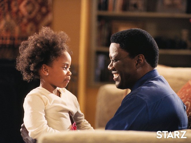 The Bernie Mac Show - Season 1 - Starting School - Photos - Dee Dee Davis, Bernie Mac