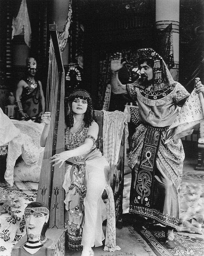 Cleopatra - Filmfotos - Theda Bara