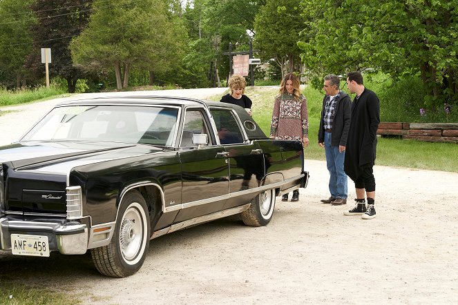 Schitt's Creek - Season 3 - New Car - De la película