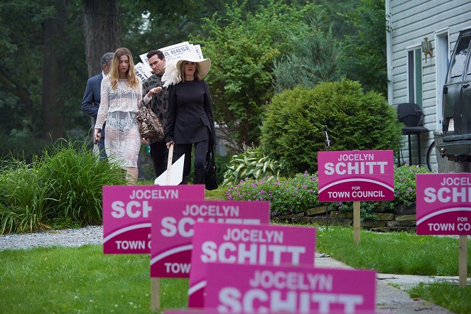 Schitt's Creek - Pancartes électorales - Film