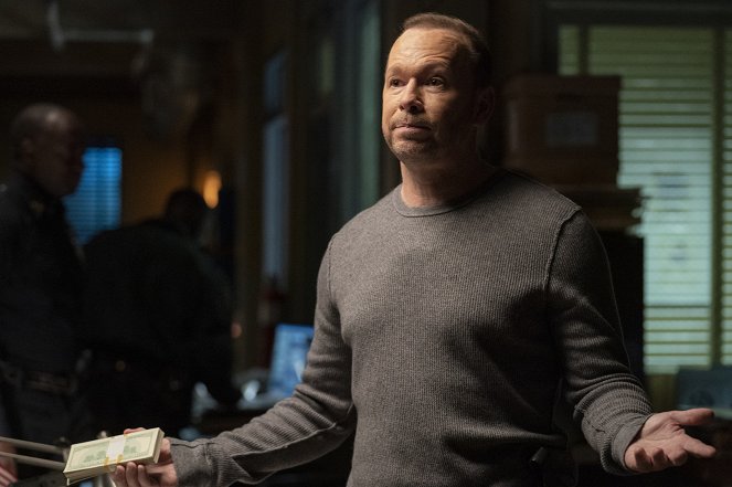 Blue Bloods - In the Name of the Father - Van film - Donnie Wahlberg
