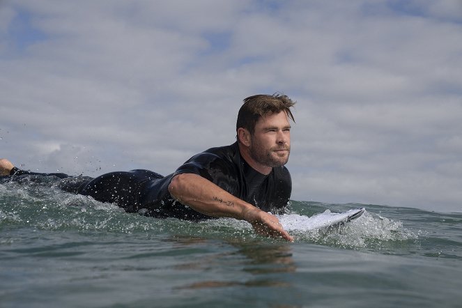 Shark Beach with Chris Hemsworth - Do filme - Chris Hemsworth