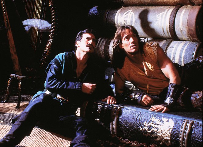 Hercules: The Legendary Journeys - Beanstalks and Bad Eggs - Photos - Bruce Campbell, Kevin Sorbo