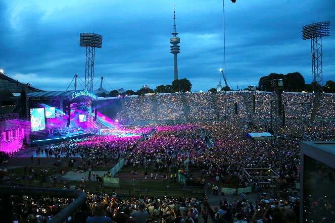 Andreas Gabalier – 10 Jahre Volks Rock’n’Roller Live aus dem Olympiastadion München - De filmes