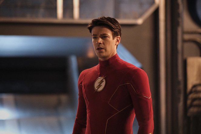 The Flash - Family Matters, Part 2 - Photos - Grant Gustin