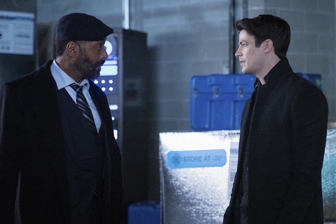 The Flash - Growing Pains - Photos - Jesse L. Martin, Grant Gustin