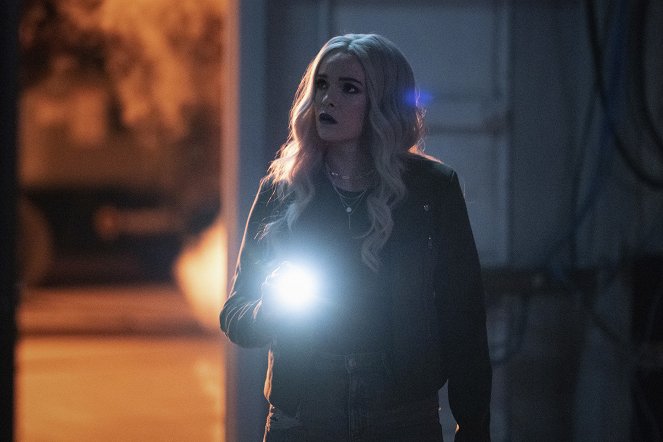 The Flash - Growing Pains - Photos - Danielle Panabaker