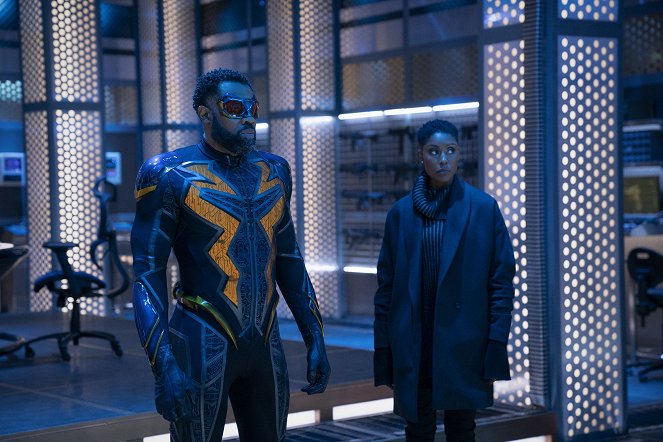 Black Lightning - The Book of Ruin: Chapter One: Picking up the Pieces - De la película - Cress Williams, Christine Adams