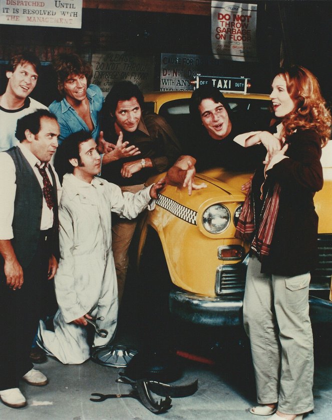 Taxi - Van film - Randall Carver, Danny DeVito, Jeff Conaway, Andy Kaufman, Judd Hirsch, Tony Danza, Marilu Henner