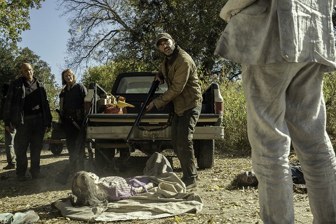Fear the Walking Dead - Mother - Van film