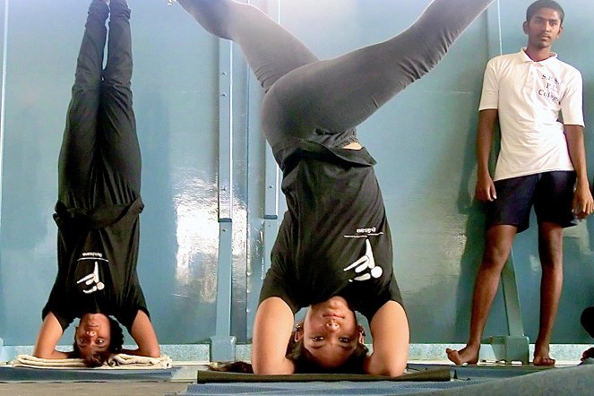 Indien – Soguna will Yoga-Lehrerin werden - Photos