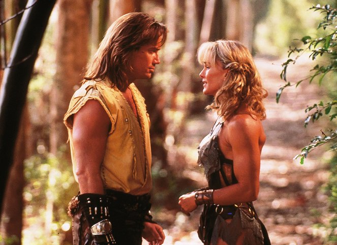 Hercules: The Legendary Journeys - If I Had a Hammer - Photos - Kevin Sorbo, Corinna Everson