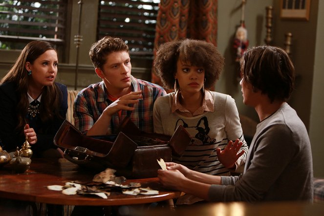 Ravenswood - Z filmu - Merritt Patterson, Brett Dier, Britne Oldford