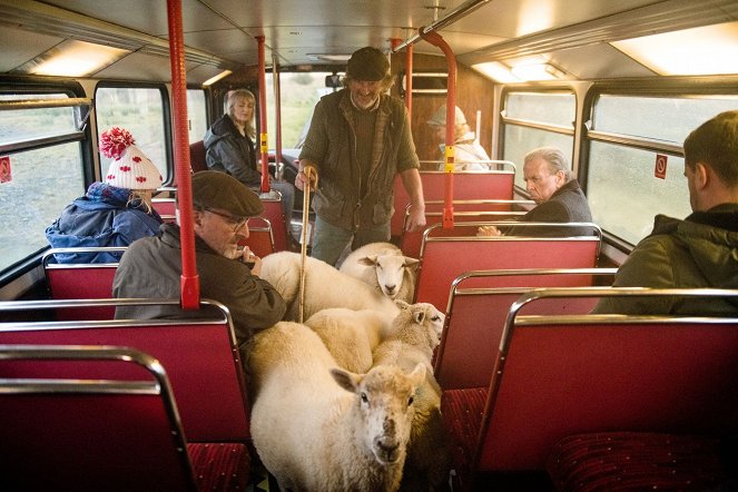 Der Engländer, der in den Bus stieg und bis ans Ende der Welt fuhr - Filmfotos