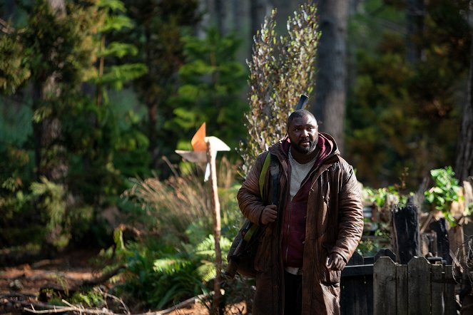 Sweet Tooth - Out of the Deep Woods - Photos - Nonso Anozie