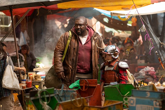 Sweet Tooth - Weird Deer S**t - Photos - Nonso Anozie, Christian Convery